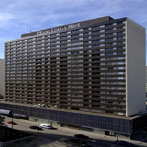 Place Louis Riel Hotel Winnipeg